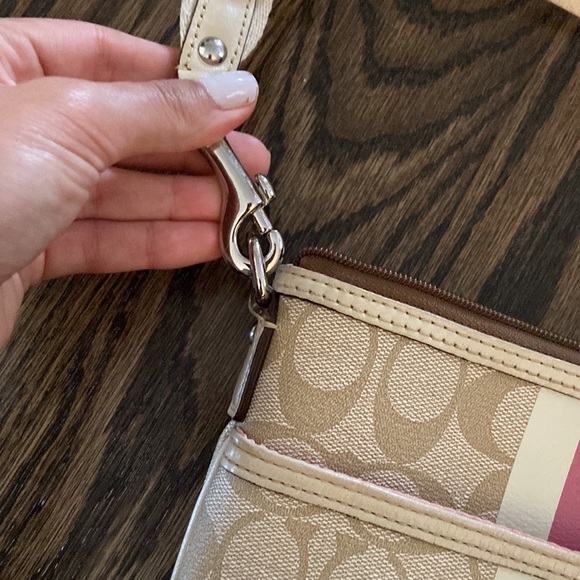 Coach Purse - Picture 7 of 14